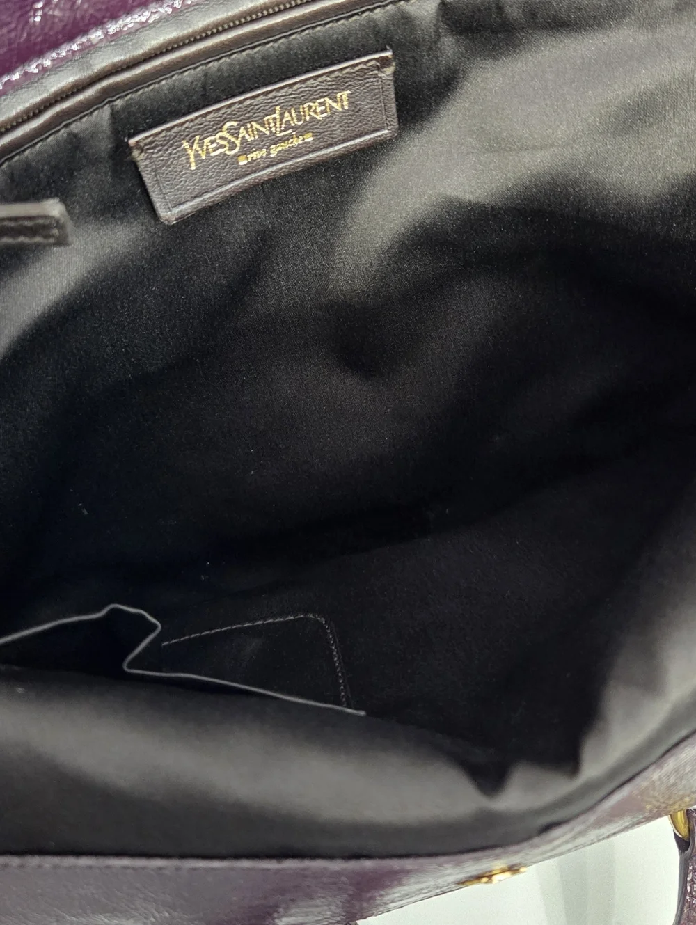 YSL YVES SAINT LAURENT SAC METROPOLIS / TRIBUTE BAG AUBERGINE EGGPLANT PATENT - Picture 7 of 10